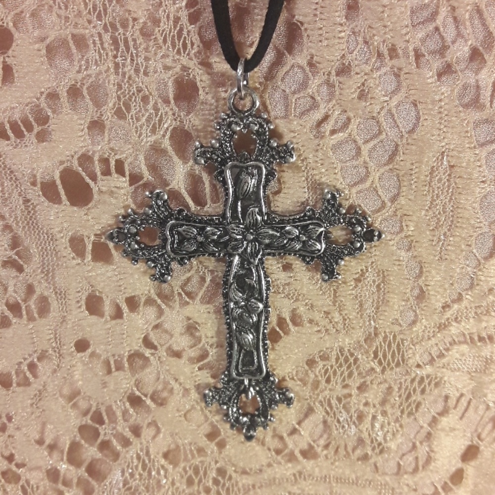 3 for $10 Cross pendant necklace